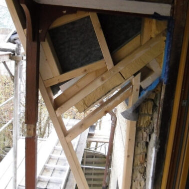 Energetische Sanierung eines Wohngebäudes in der denkmalgeschützten Altstadt von Aach.